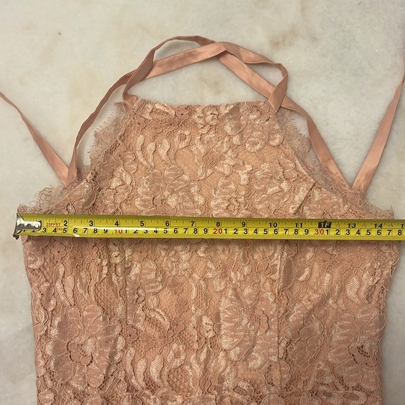 DEAL! $20! Dusty Rose Pink Lace Dress Lulu’s Halter Back Fitted Knee Length - Picture 10 of 10